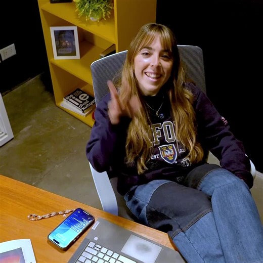 🌐 Prompt Engineer, AI Trainer, Data Storyteller... Hace 3 años casi no existían y hoy son de los puestos más buscados. En Coderhouse te actualizás con habilidades que las empresas necesitan: Data, UX, Inteligencia Artificial, Programación y más. 💡 Clases online y en vivo, proyectos reales, certificación avalada por empresas líderes. 👉 Ingresá hoy en coderhouse.com y empezá en hasta 12 cuotas sin interés. | Coderhouse