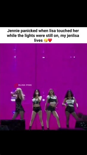 Jenlisa is still alive guys 💞😩 #jennie #제니 #blackpink #블랙핑크