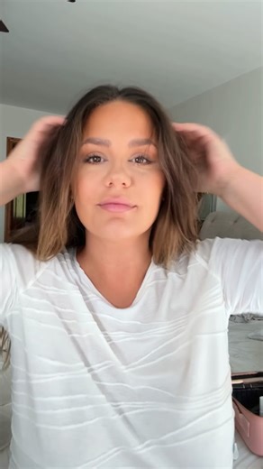 Chloe Waters | Every day makeup that makes you look unrecognizable 💅🏼 #makeuptransformation #makeup #makeuptutorial #catfish #glowup #makeupideas... | Instagram