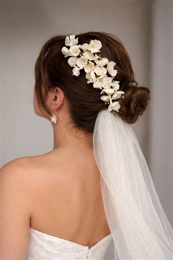 Floral Bridal Hair Comb – Handmade Wedding Flower Hairpiece - Etsy