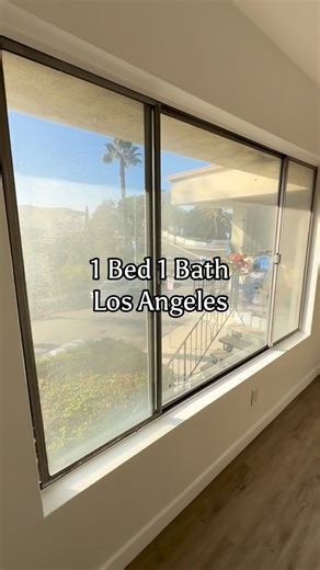 Hoffman Brothers Realty on Instagram: "🚨 HOT DEAL. $1895 FOR 1 BED 1 BATH IN INGLEWOOD. 🚨🎉 $1895 For… Parking Included 🚗 Laundry On-Site 🧺 Recently Renovated 🎊 1202 N Wexham Way, Inglewood, CA 90302 Hoffman Brothers Realty"