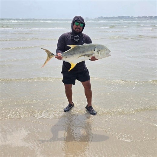 27K views · 227 reactions | "Too windy to cast? Carlos used SwellPro to deploy a fresh live mullet into the deep guts of the beach — safely away from the dangerous currents of San Luis Pass, Texas — and fought this massive crevalle jack!" | Swellpro | Facebook