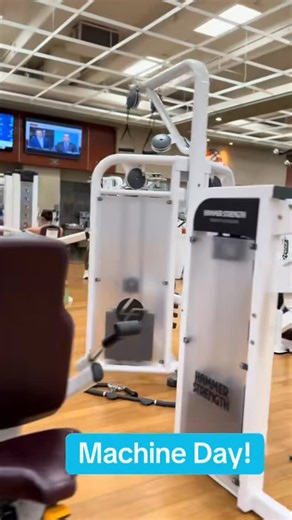 Jenny McClendon, MS, PT, CGCP on Instagram: "This is a short video on part of my machine day at the gym. Do you do free weights or bands or machines or all? I love doing a variety, but one day at week, I always spend about 30-45 minutes doing my favorite machines at the gym. I typically do 3 sets (15 reps, then 12, then 10). I try and hit all major muscle groups and of course, listen to my favorite jams! Strengthening is like a safety net - life insurance for the body - make sure you are getting