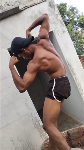 home workout 💪🏻#fitness #fitnessshorts