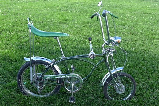 No Reserve: 1970 Schwinn Sting-Ray "Pea Picker" Krate Bicycle