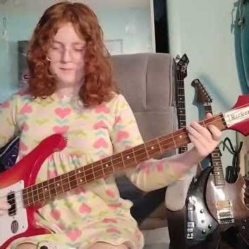 Pinball Wizard/Elton John bass play along by Cara #eltonjohn #pinballwizard #tommy #deemurray #bass