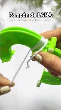 🎄Pom Pom for 🎅🏻Elf Hat in the tutorial I explain in more detail 👆🤗❤️ #knitting #christmas