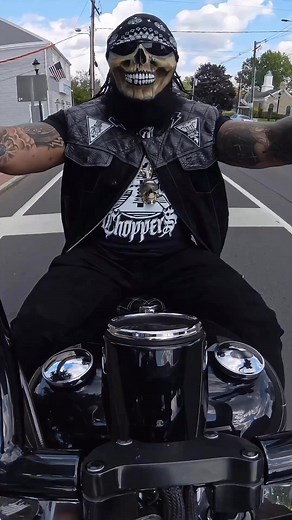 68K views · 2.4K reactions | Took my final ride on the East Coast — one last run before the next move. ️ Miles, memories, and a new chapter loading… #motorcycle #bikerlife #eastcoast #harleydavidson #ridersoftheday | Sose The Ghost | Facebook