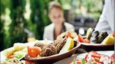 केटरिंग मध्ये करिअर-सेवा आणि समाधानाचा व्यवसाय आहे कॅटरिंग चा