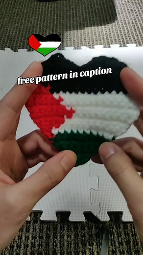 Check out this FREE Palestine flag heart crochet pattern. Feel free to use this design for any fundraising efforts or awareness campaigns. This pattern is an original pattern by Brian Kwok (Guelph Market). Please DO NOT resell the pattern or redistribute the pattern as your own. Find a FREE downloadable pdf here - https://guelphmarket.com/products/free-palestine-heart-patch-crochet-pattern-digital-pattern Tools: 4mm hook (Finished Size: 4” x 4”) Yarn colours: Black, Green, Red, White Instruction