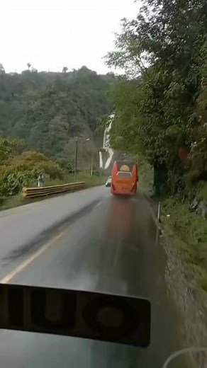 656K views · 10K reactions | En la carretera #ecuador | Recorriendo Rutas en Ecuador | Facebook