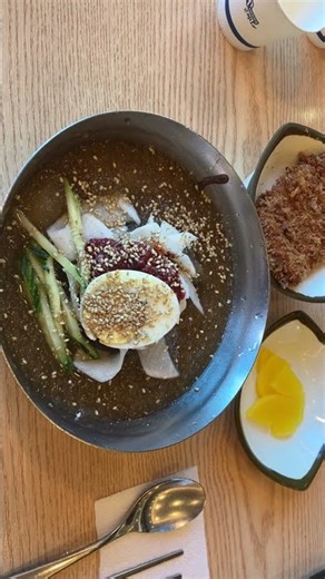 Arrowroot cold noodles and Pork cutlet