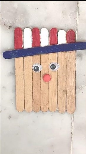 Santa Claus Craft with Ice Cream Sticks 🎅 #Shorts #ujancreations