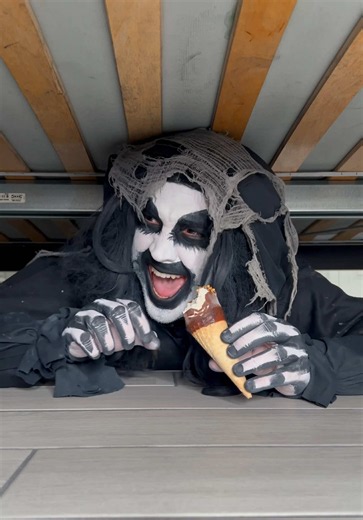 Monster Pranks Me: Hilarious Under-Bed Scare