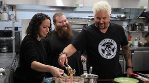 2.5M views · 1.4K reactions | Flavortown's own Guy Fieri shows us how to make a quick BBQ brisket using a pressure cooker. Get the recipe here: https://vice.video/2GDAZrX | How-To | Facebook