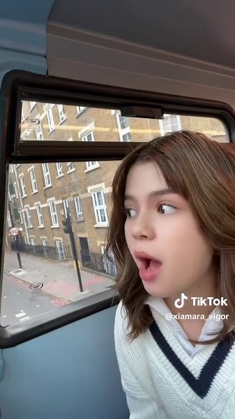 Double Decker Bus Song in London