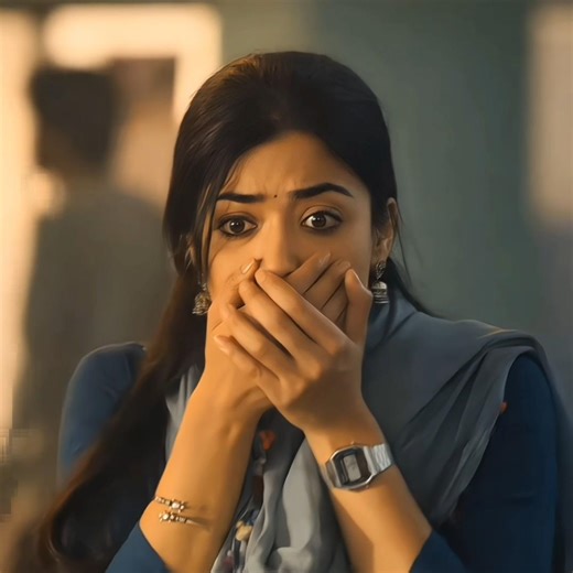 📈 RASHMIKA MANDANA 👀 X CUTE MOMENT 💝 || THE GIRLFRIEND 👑 || #shorts #xml
