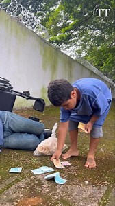 Businessman gave him a big award for his humil | That's How To Learn