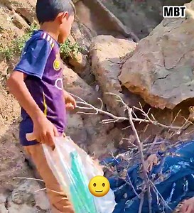 Nomad mother escapes from home 💔 - Battle for survival by fishing in the heart of nature 🐟 | MTB biker