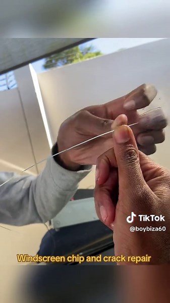 Expert Windscreen Chip and Crack Repair Services