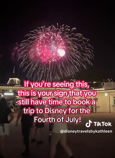 Magic Kingdom Fireworks Show: Disney's July 3rd & 4th Extravaganza