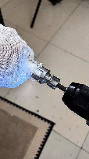 ⚙️ Integrated Internal & External Pipe Threading Tool – One tool for both internal and external threads! 🚀 Built for precision and durability, it makes threading pipes faster and easier than ever. 💪 Perfect for plumbing, maintenance, and DIY projects! 🛠️ | Flashtning