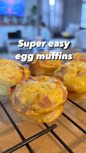 144K views · 9.8K reactions | Quick #eggmuffinrecipe #breakfastideas #breadfast #eggmuffin #miniquiche | Melissa JvN PT and Nutrition | Facebook