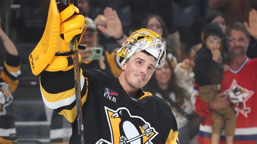 Marc-Andre Fleury highlights: Goalie stops every shot in last Penguins game