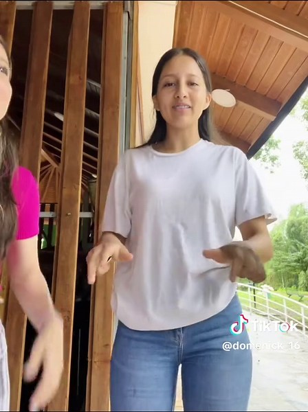 Jugando jueguitos: vlog del día y contenido TikTok