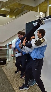 Strike a pose 😂 📸 Spain, Argentina and Italy take on the photo roulette challenge 🙌 #DavisCup | Davis Cup