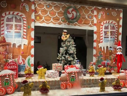 25K views · 78 reactions | Looks like the elf feels at home at the Community title Networks display in downtown Circleville | Scioto Post | Facebook
