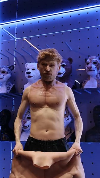 SMITIZEN (@smitizen.com) - Would you like to give it a try too? 💪 #smitizen #fyp #gymmotivation #silicone #maskedman #realistickmask #musclesuit #siliconemask