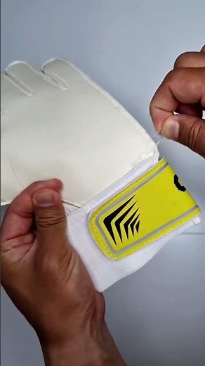 The worst goalkeeper gloves in the world 🧤⚽️ #shorts #football #goalkeeper