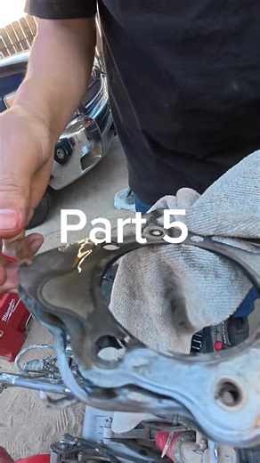 Engine rebuild series pt.5B #enginerebuild#fyp##quad #400ex #offroad #Coachellavalley #deserthotsprings #enginerebuild #mechanic #fyp #like #viral | Engine Rebuild In Desert