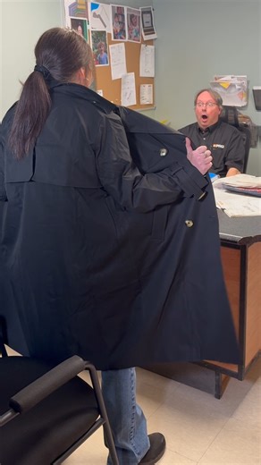 🏆 Best of 2025 #5 📦 Yard Sale mystery boxes. Break the Internet. #Sept15 #UnhingedInTheBestWay #NoNotes | Smitty's Home Hardware Building Centre