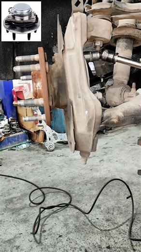 auto technician 86 🇺🇲 Chevrolet Tahoe parent wheel bearing replacement #🛻🛠️ | Auto.technician86