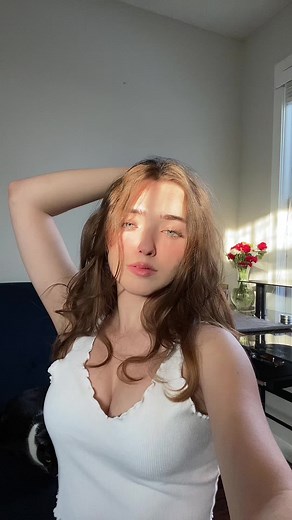 Sophia viotto (@angellwoof)’s videos with Ginseng Strip 2002 - Yung Lean