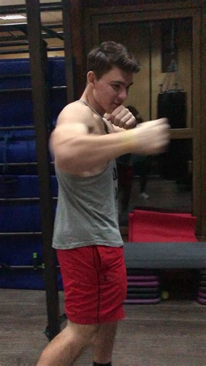 #muscleboy #teenmuscle #body #bodybuilder #muscles #gym #handsome #boxing #fight