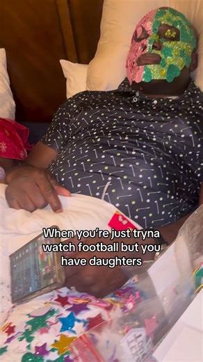 Monday night football in our house looks like this… 😅💗 #girldad | Nika Diwa