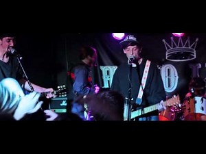 TIGERS JAW - I SAW WATER - LIVE