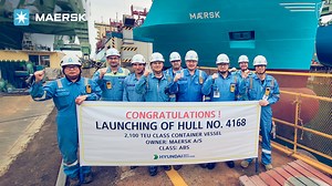 ICYMI 🌊 Launching the world’s first methanol vessel from drydock to water for the first time. “The launching was successfully completed at Hyundai Mipo Dockyard and the construction is continuing with delivery in the summer.” Henrik Ekmann, Head of Newbuilding & Retrofit at Maersk explains. Our dual fuel engine built by MAN Energy Solutions “is able to operate on green methanol on both the main engine and auxiliary engines.” A significant milestone in the decarbonisation journey #allthewaytozer