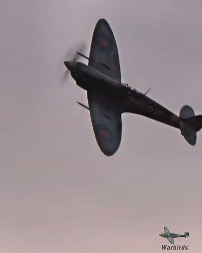 Spitfire MH415 • Low Pass & Victory Roll | Rolls-Royce Merlin 66 SOUND!
