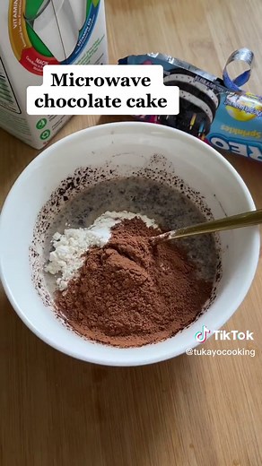 Chocolate Cake Recipe: Quick & Delicious