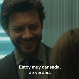 ¿Se habrá olvidado también de que es el profesor en otra serie? Durante la tormenta ya está disponible en Netflix. | Netflix