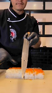 1.5M views · 6.5K reactions | Tips to prevent rice from sticking to the knife เคล็ดลับไม่ให้ข้าวติดมีด #ซูชิ #ตัดซูชิ #อาหารญี่ปุ่น #fb #reels | ลุงเข้ม บ้านสวน | Facebook