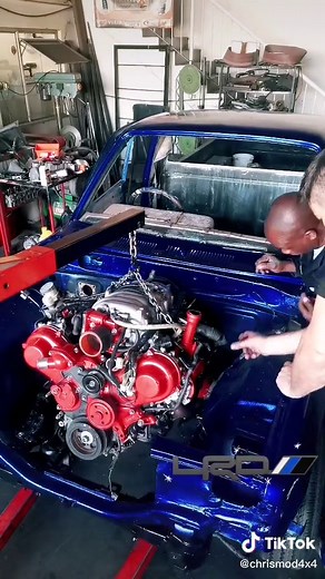 Lexus V8 3UZ-FE Engine Conversion into Isuzu Pickup