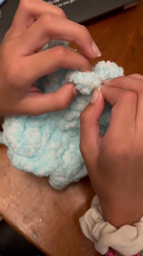 She’s making a small octopus out of chunky yarn | Riverdockstudio6