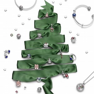 5.8K views · 232 reactions | The time is fast approaching and the countdown underway. Thirty midnights more before Father Christmas rides his sleigh. #DOwonderfulgifts #DOPANDORA | Pandora | Facebook