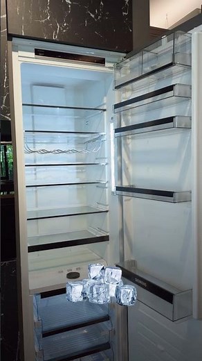 Siemens handle-free refrigerator 😳 How openAssist works | KI81FHOD0