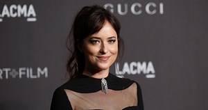 Dakota Johnson Spends Thanksgiving with Chris Martin, Gwyneth Paltrow & Their Kids: Source
